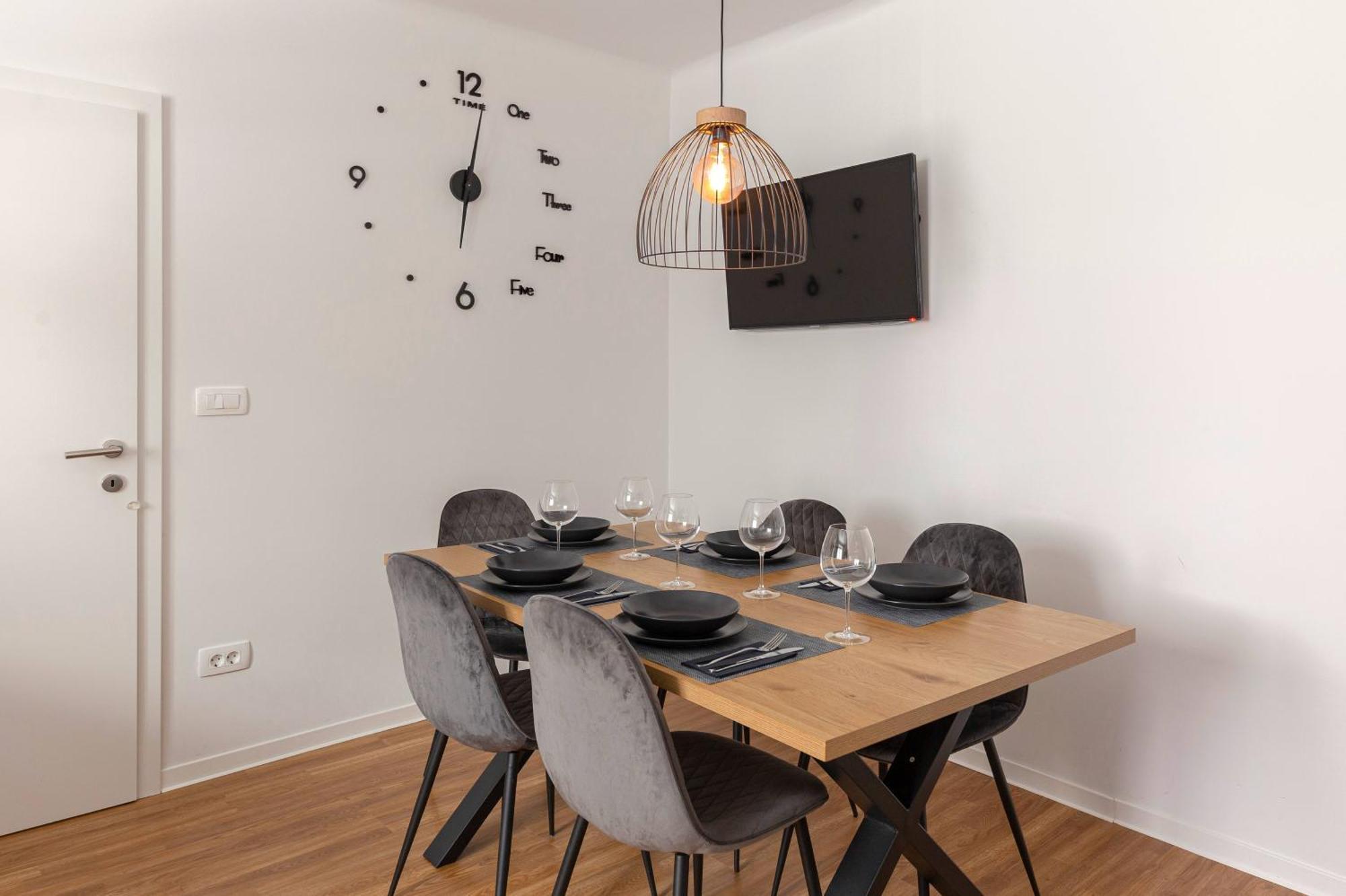Apartments Grahek Любляна Екстер'єр фото